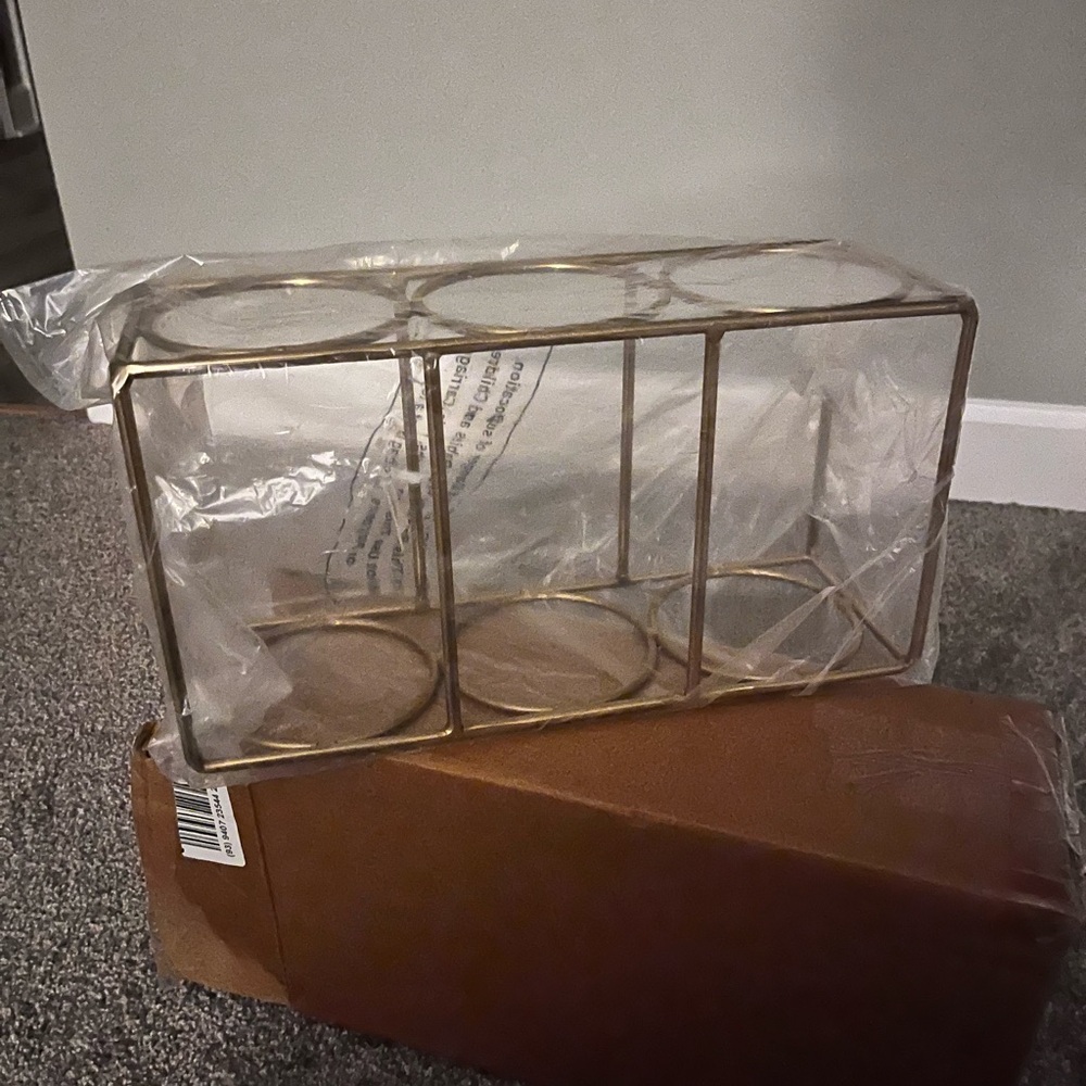 New Gold Wine Rack - Picture 4 of 4